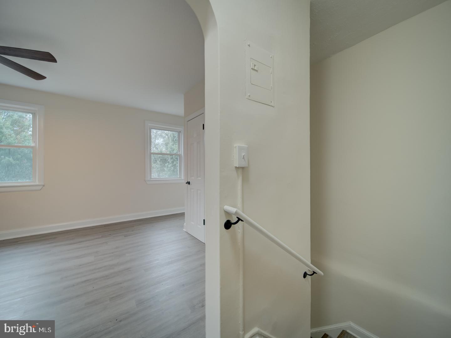 1946 I Street Northeast Washington, DC 20002 - Photo 27 of 47 an empty room with windows
