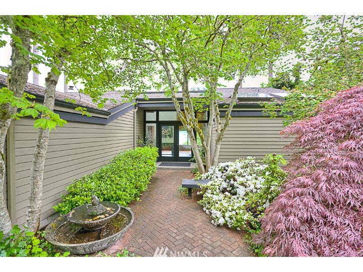 8116 Frederick Place Edmonds, WA 98026 - Photo 1 of 25