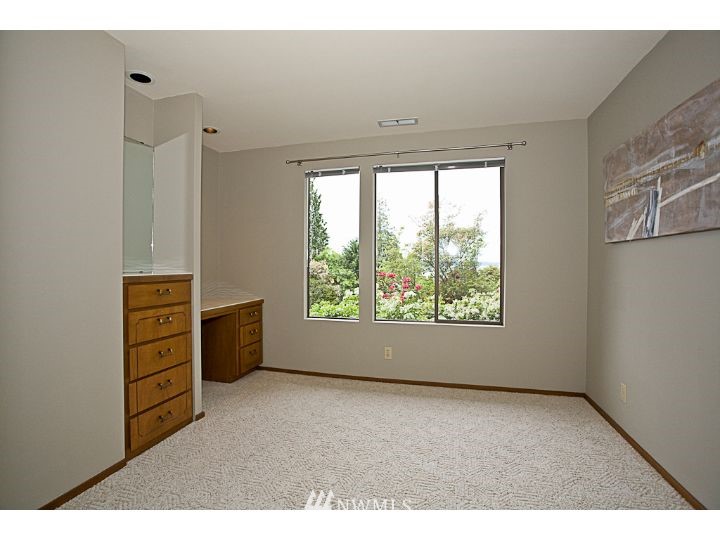 8116 Frederick Place Edmonds, WA 98026 - Photo 17 of 25