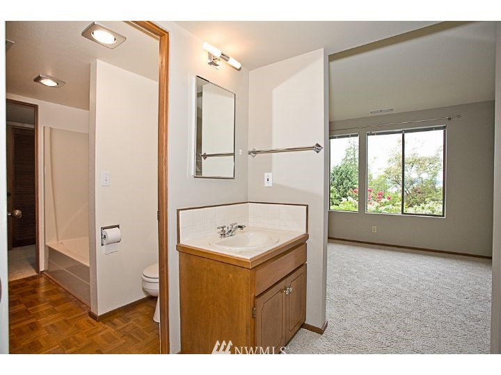 8116 Frederick Place Edmonds, WA 98026 - Photo 19 of 25