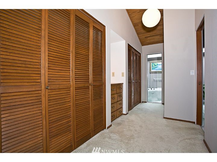 8116 Frederick Place Edmonds, WA 98026 - Photo 5 of 25