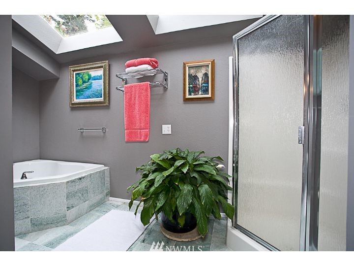 8116 Frederick Place Edmonds, WA 98026 - Photo 7 of 25