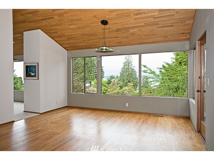 8116 Frederick Place Edmonds, WA 98026 - Photo 9 of 25