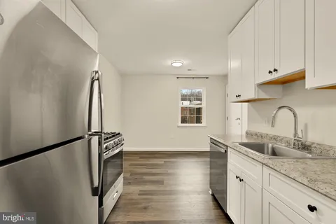 $2,250 | 882 College Parkway, Unit 88230, Rockville, MD 20850