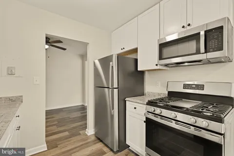 $2,250 | 882 College Parkway, Unit 88230, Rockville, MD 20850