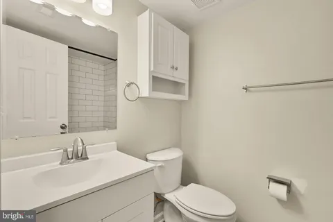 $2,250 | 882 College Parkway, Unit 88230, Rockville, MD 20850