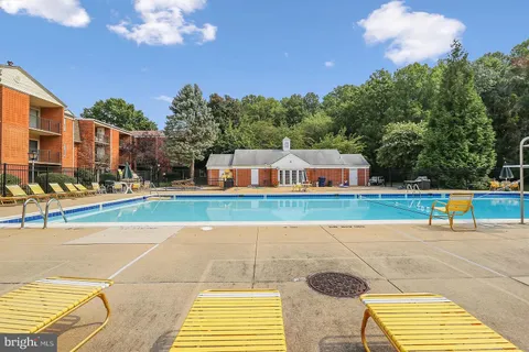$2,250 | 882 College Parkway, Unit 88230, Rockville, MD 20850