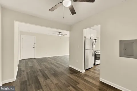 $2,250 | 882 College Parkway, Unit 88230, Rockville, MD 20850