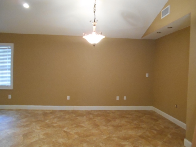 415 West Marigold Avenue Foley, AL 36535 - Photo 5 of 19