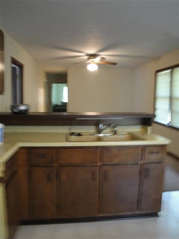 702 Davenport Road Simpsonville, SC 29680 - Photo 3 of 8 Gallery Image 3