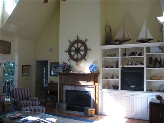 758 Navigator's Point, Unit BEACON SHORES Seneca, SC 29672 - Photo 3 of 8 Gallery Image 3