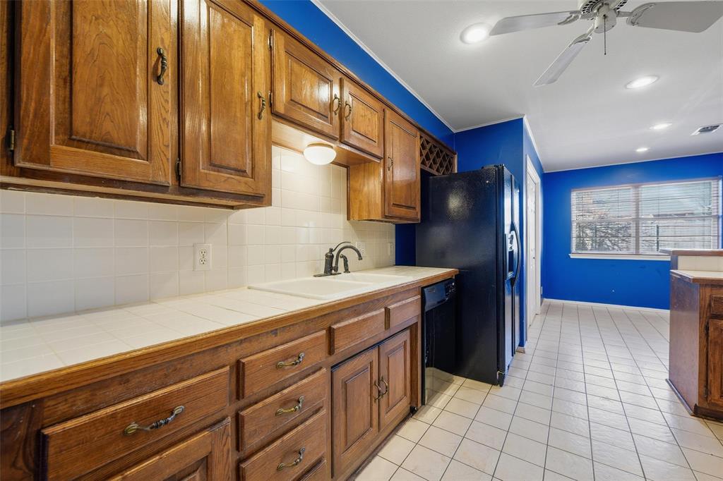 1721 High Ridge Road Benbrook, TX 76126 - Photo 13 of 31