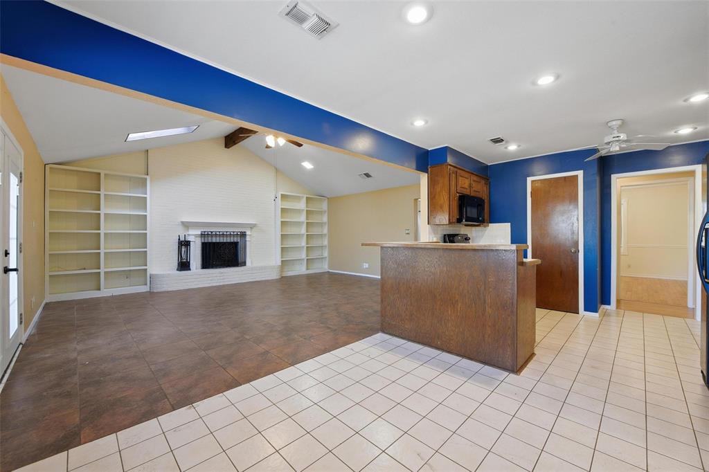 1721 High Ridge Road Benbrook, TX 76126 - Photo 8 of 31