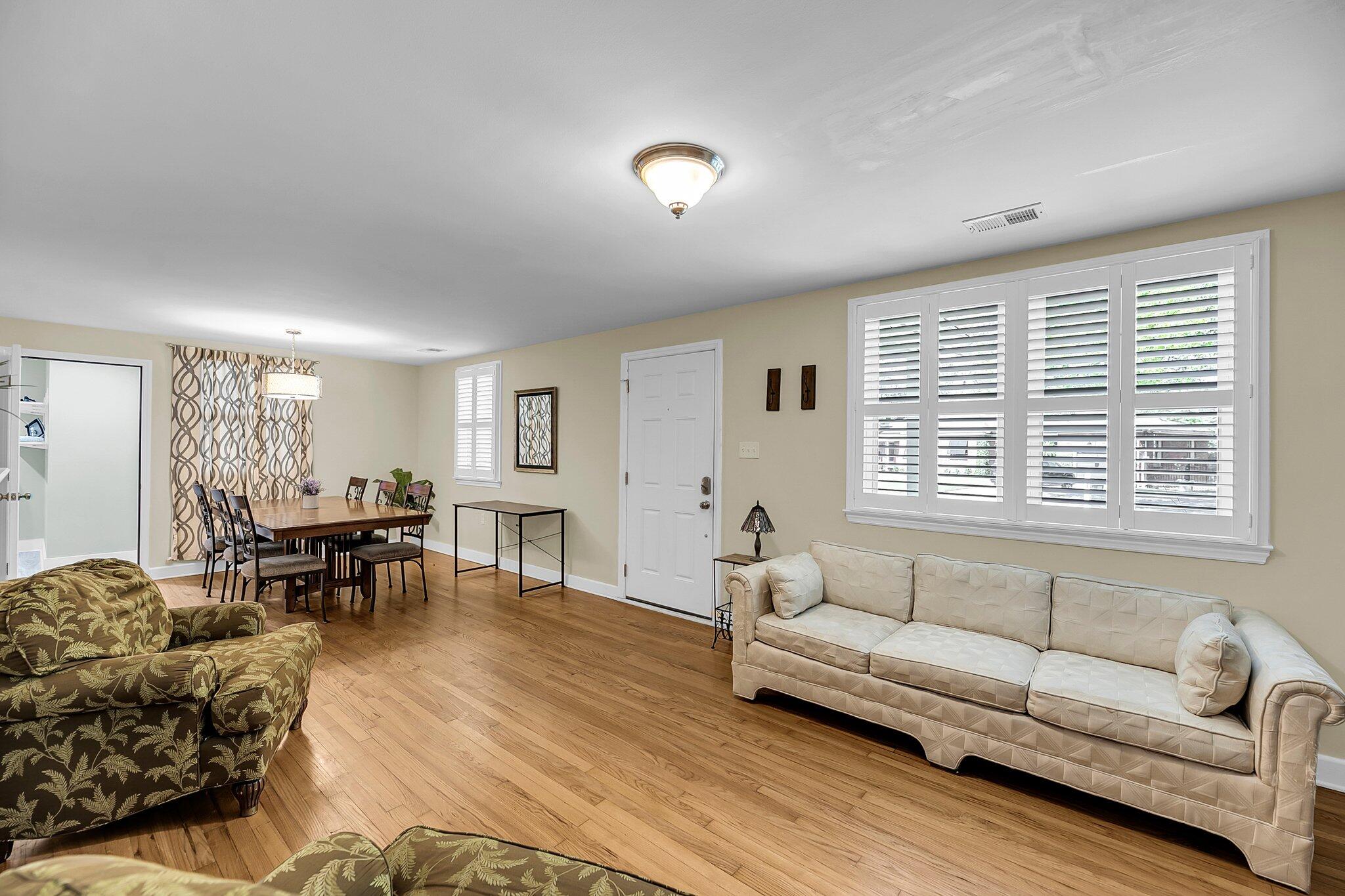 710 West Harrison Road Charleston, SC 29407 - Photo 14 of 33 710 W Harrison