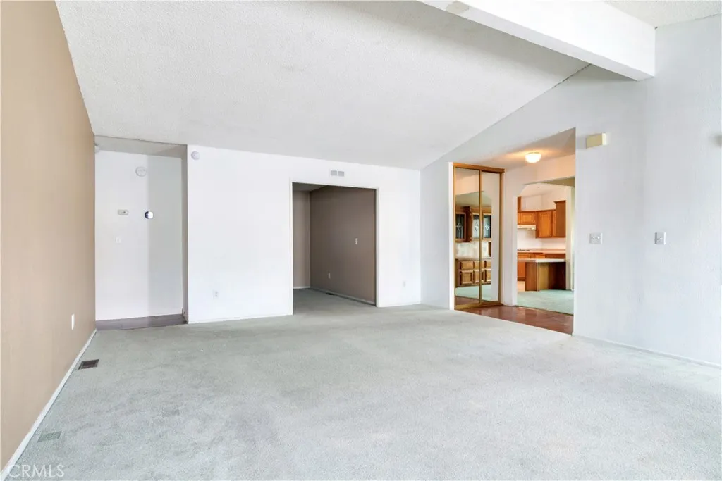 5001 Florida, Unit 724 Hemet, CA 92545 - Photo 2 of 25