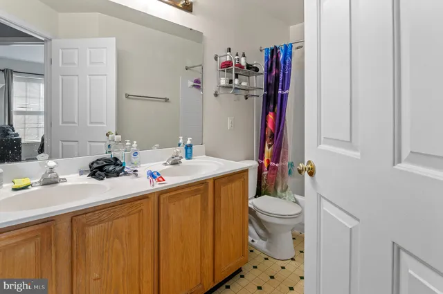 $390,000 | 7106 Firebrush Court, Clinton, MD 20735