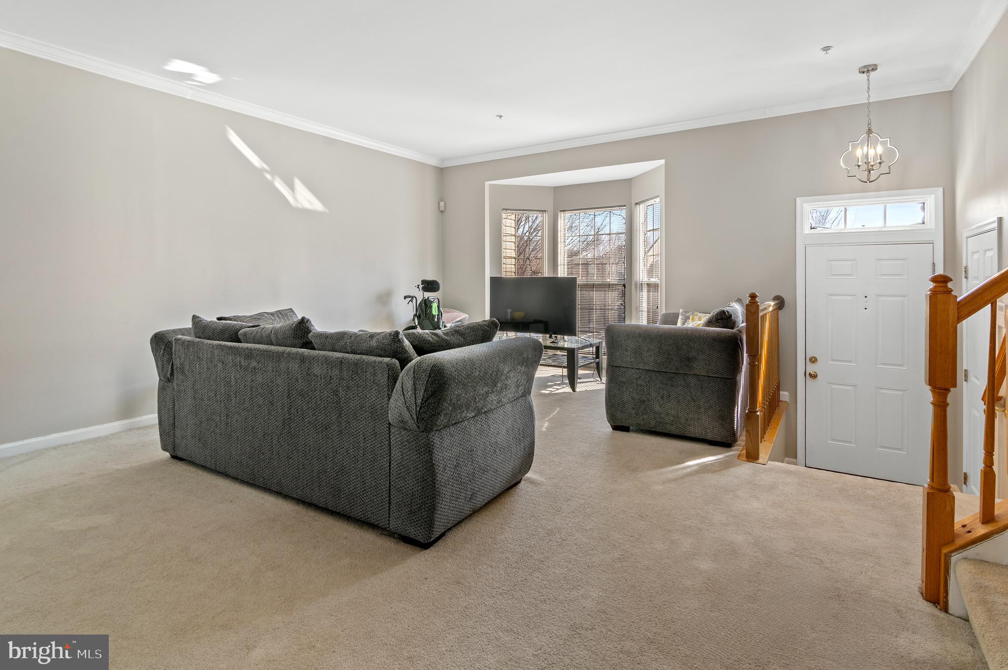 7106 Firebrush Court Clinton, MD 20735 - Photo 6 of 28 Family/Living Room