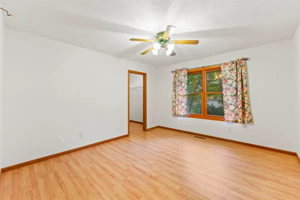 $235,000 | 2216 Gainsboro Avenue, Lake Summerset, IL 61019