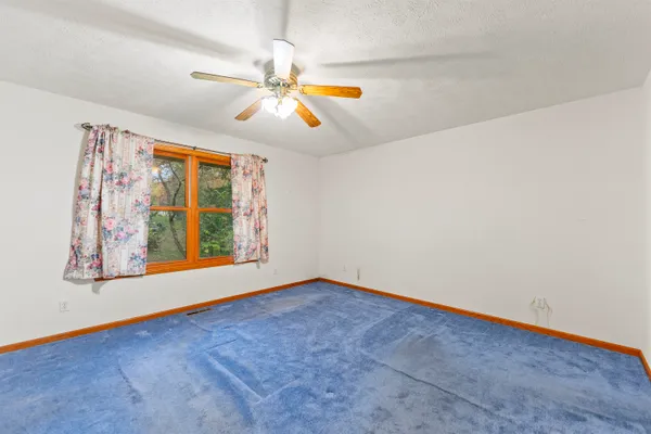 $235,000 | 2216 Gainsboro Avenue, Lake Summerset, IL 61019