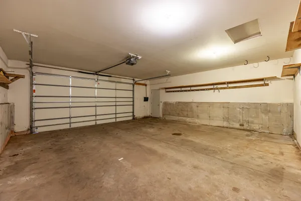 $235,000 | 2216 Gainsboro Avenue, Lake Summerset, IL 61019