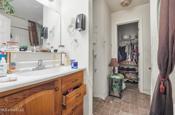 $749,000 | 3321 53rd Avenue, Gulfport, MS 39501