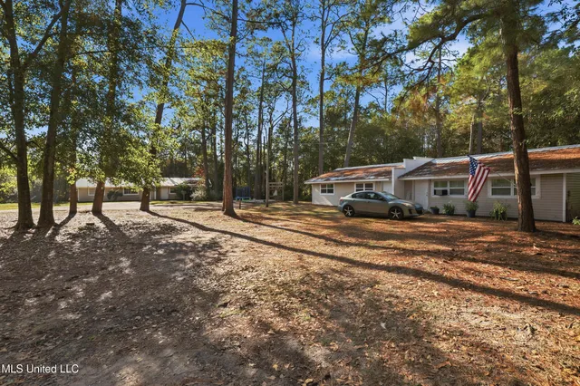 $780,000 | 3321 53rd Avenue, Gulfport, MS 39501