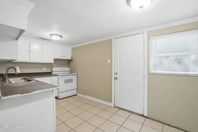 $780,000 | 3321 53rd Avenue, Gulfport, MS 39501