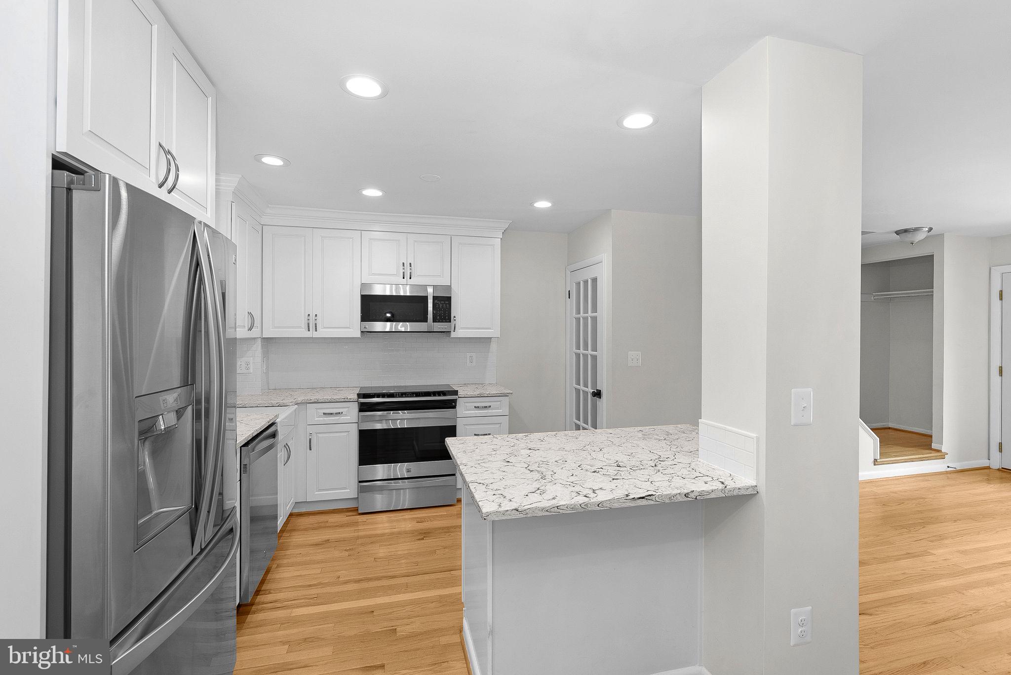 11986 Barrel Cooper Court Reston, VA 20191 - Photo 17 of 45