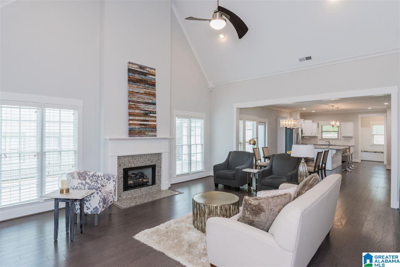 5254 Meadow Ridge Trail Bessemer, AL 35022 - Photo 2 of 32
