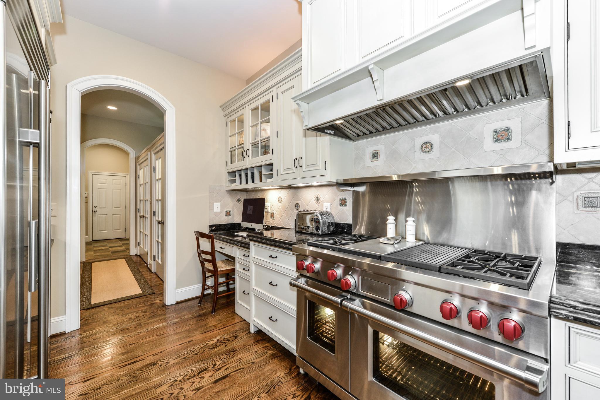 306 Ayito Road Southeast Vienna, VA 22180 - Photo 15 of 82 Chef's kitchen with Wolf