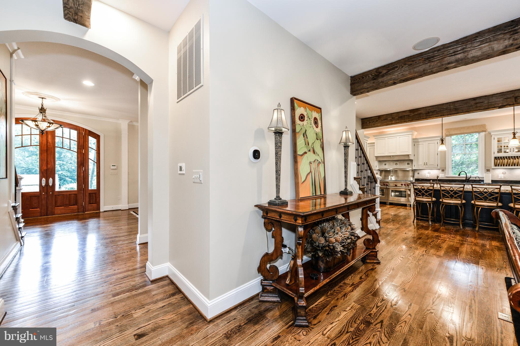 306 Ayito Road Southeast Vienna, VA 22180 - Photo 23 of 82 Neutral and airy