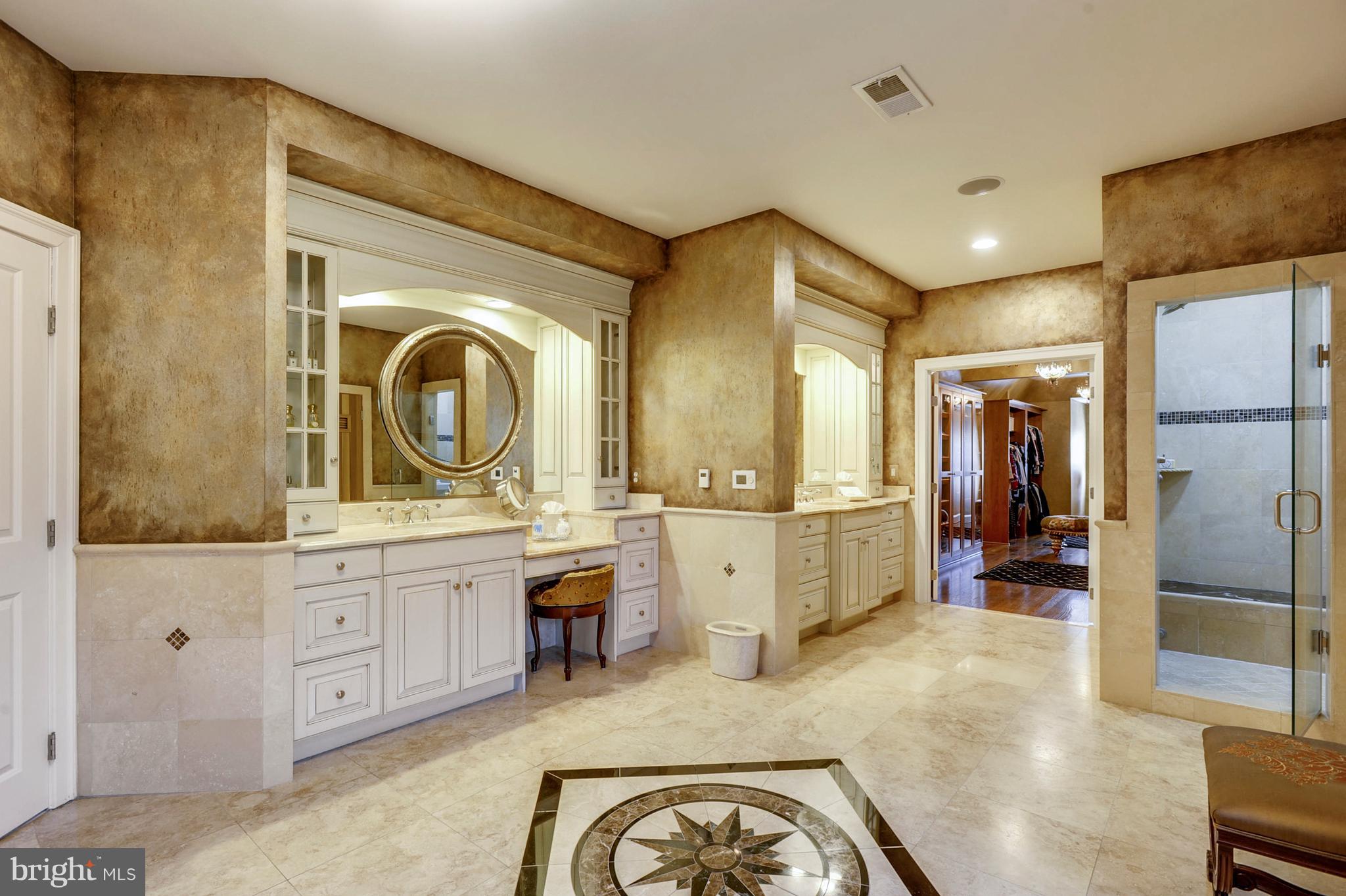 306 Ayito Road Southeast Vienna, VA 22180 - Photo 41 of 82 His and her vanities