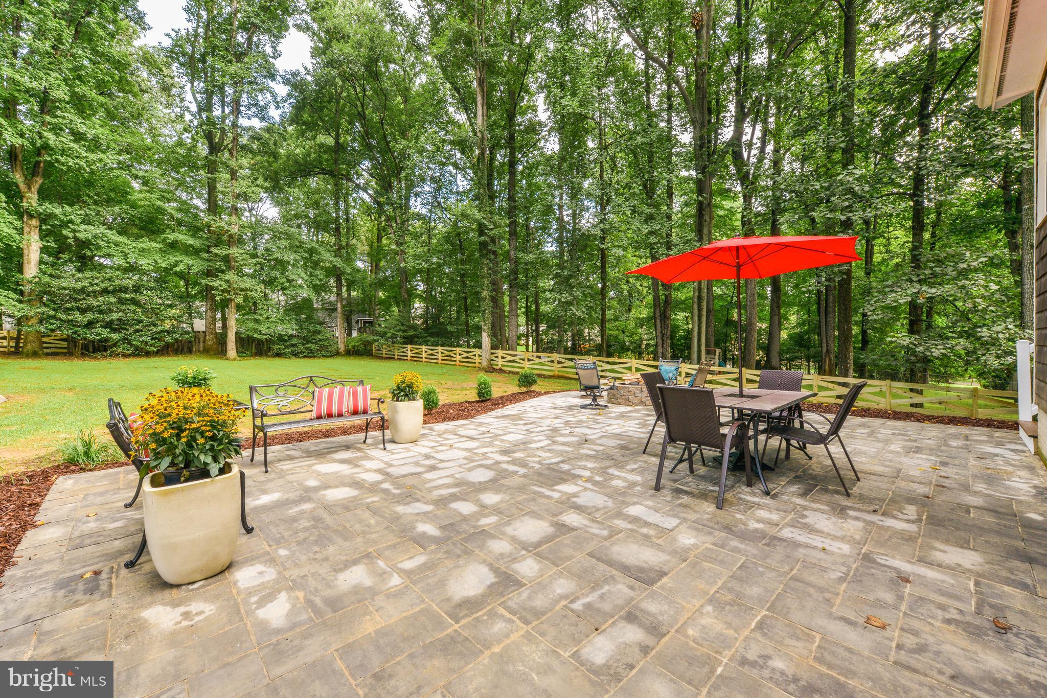 306 Ayito Road Southeast Vienna, VA 22180 - Photo 68 of 82 Overlooks quiet street, walk to town!