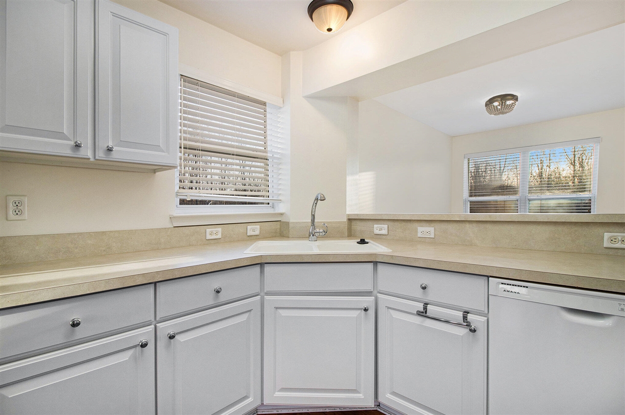 1740 South Maple Road Ann Arbor, MI 48103 - Photo 10 of 35