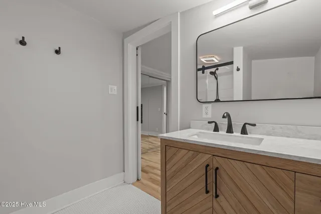 $1,750 | 255 West Delaware Avenue, Southern Pines, NC 28387