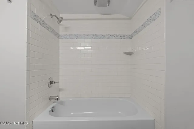 $1,750 | 255 West Delaware Avenue, Southern Pines, NC 28387