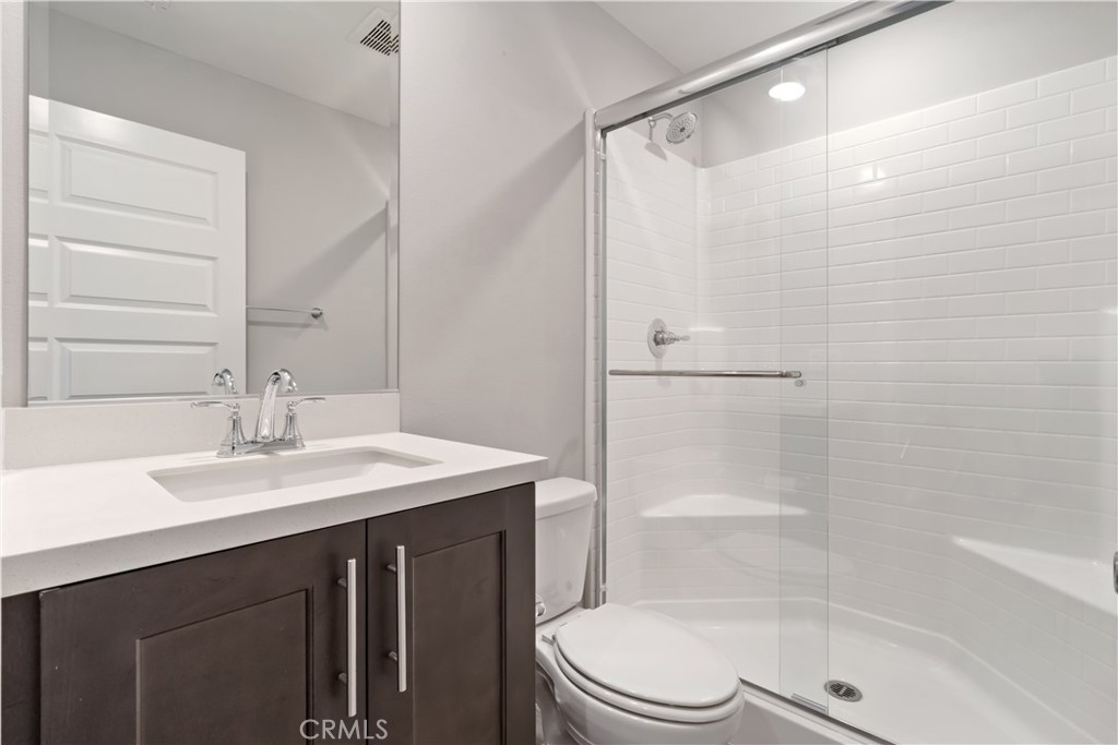 6291 Botanic Road Banning, CA 92220 - Photo 8 of 40 Downstairs Full Bath