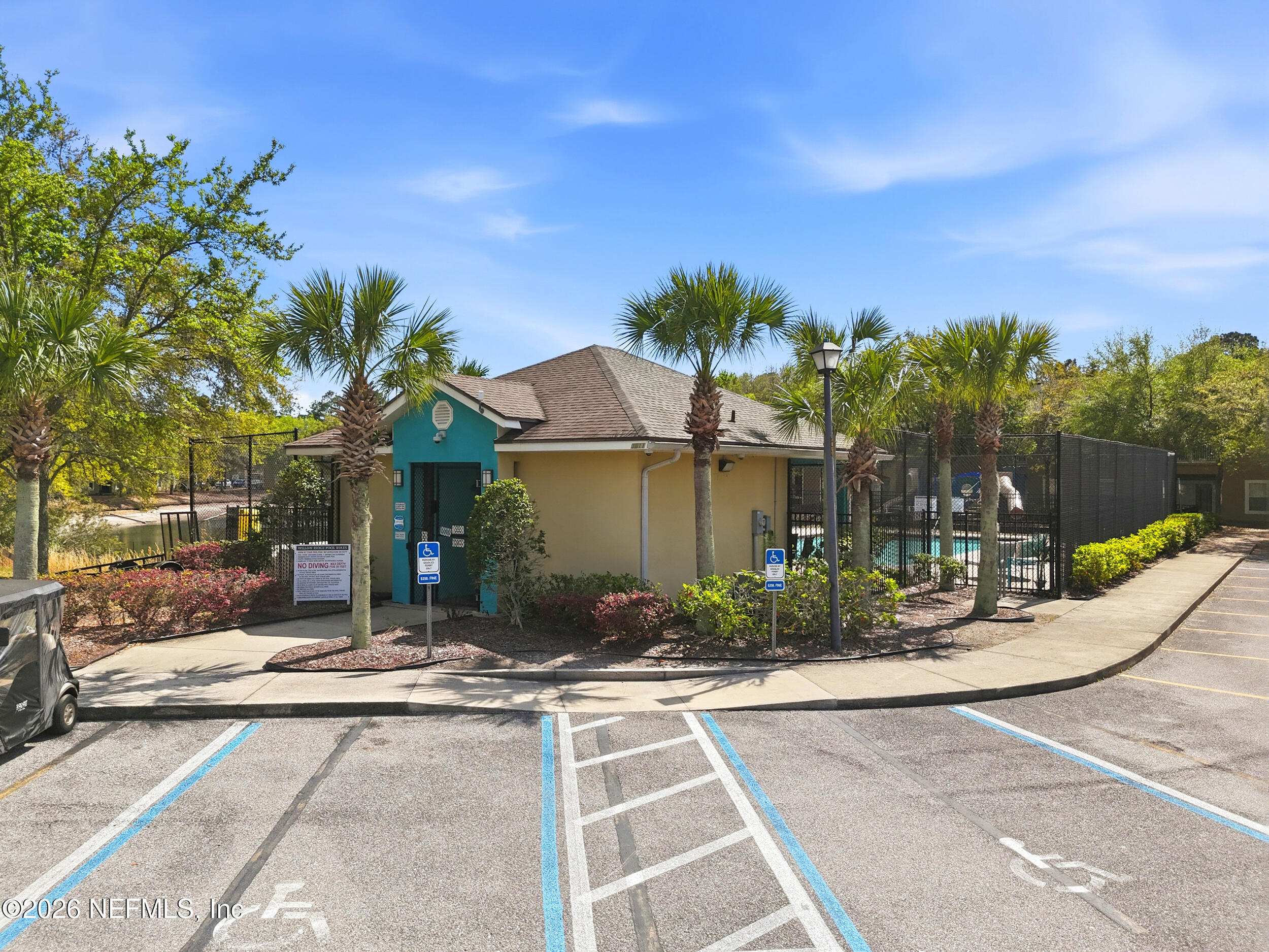 3680 Kirkpatrick Circle, Unit 4 Jacksonville, FL 32210 - Photo 2 of 34 the real estateographers_033