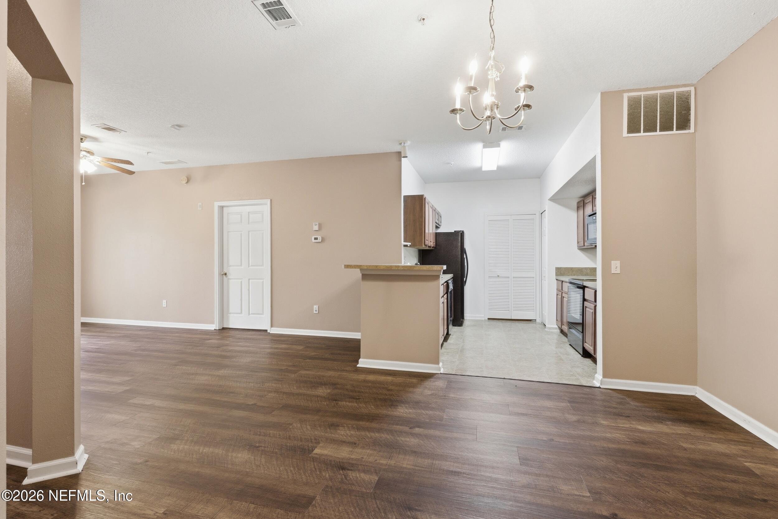 3680 Kirkpatrick Circle, Unit 4 Jacksonville, FL 32210 - Photo 4 of 34 the real estateographers_005