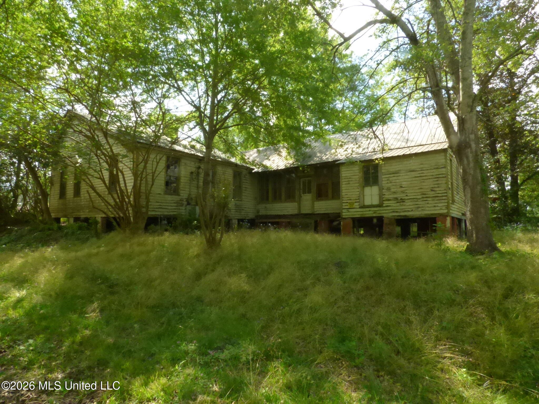 261 Holmes Street Liberty, MS 39645 - Photo 2 of 13 P1350440