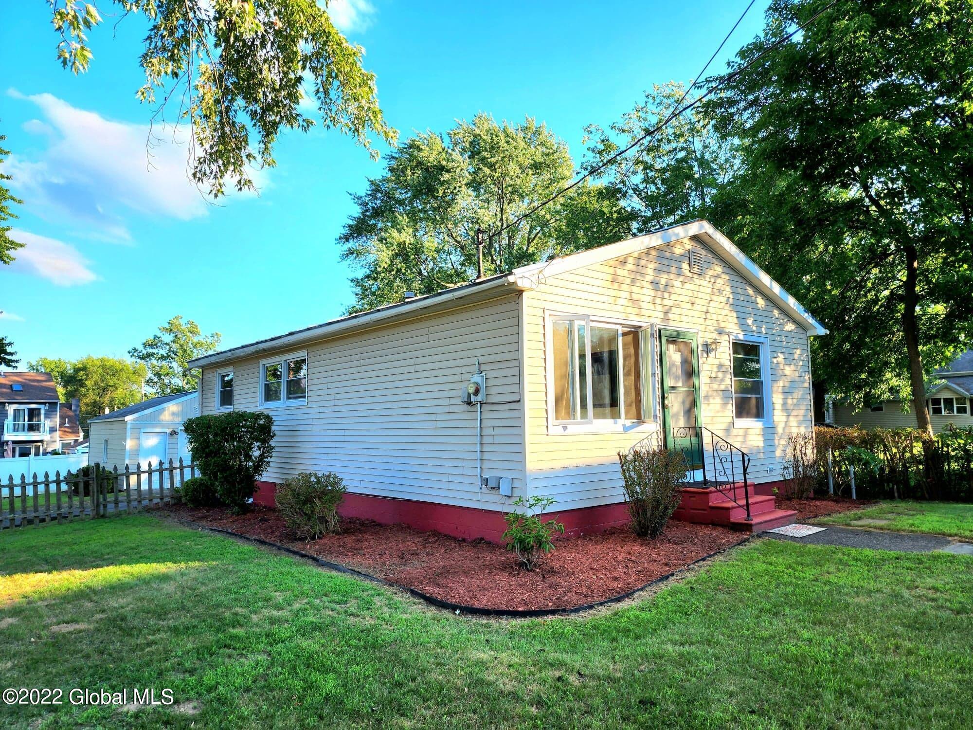 11 Lansing Road North Colonie, NY 12304 - Photo 1 of 24 297668079_6069342039761018_5281623657027
