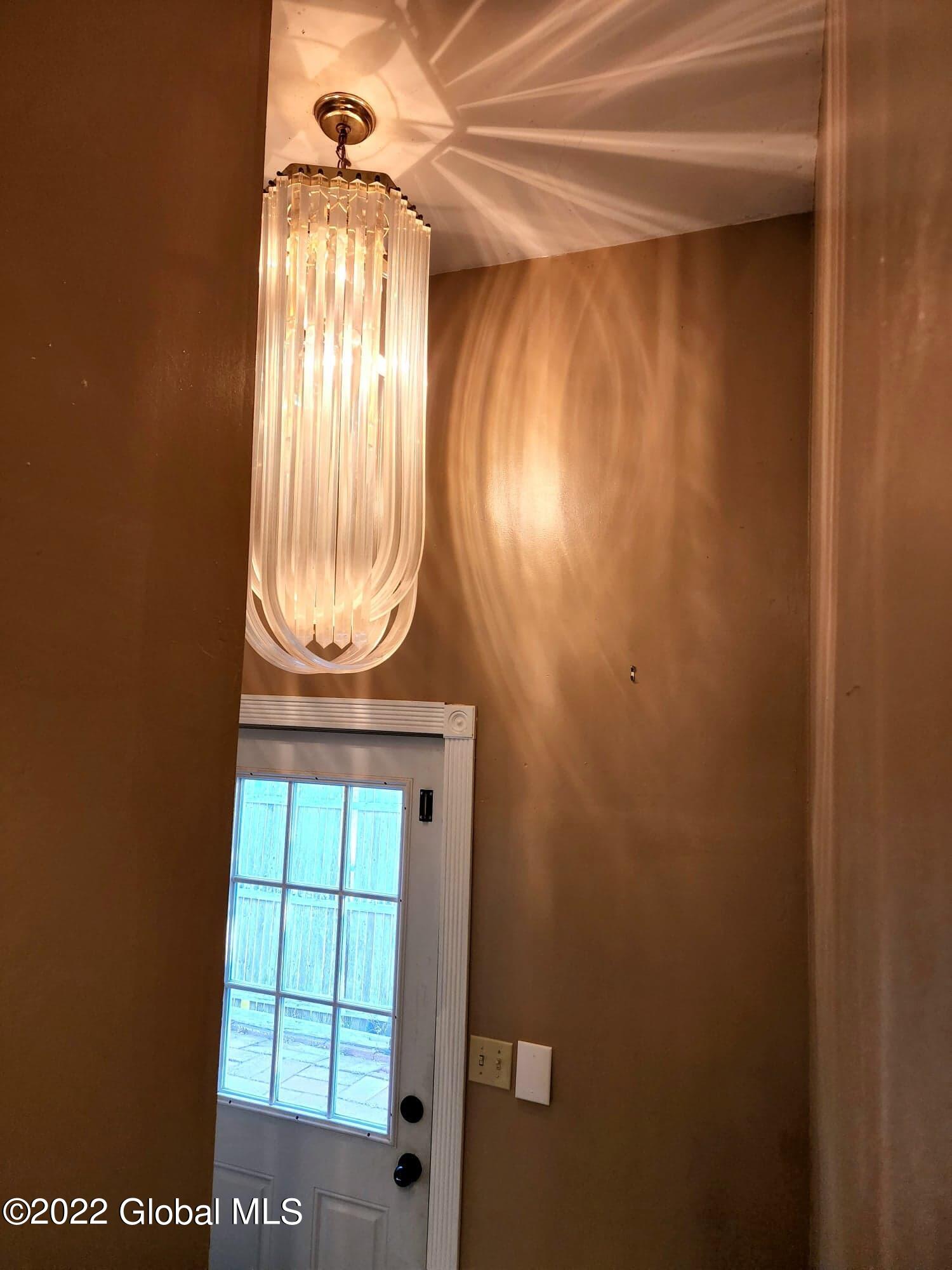 11 Lansing Road North Colonie, NY 12304 - Photo 15 of 24 298006927_1648286905552931_7307958272218
