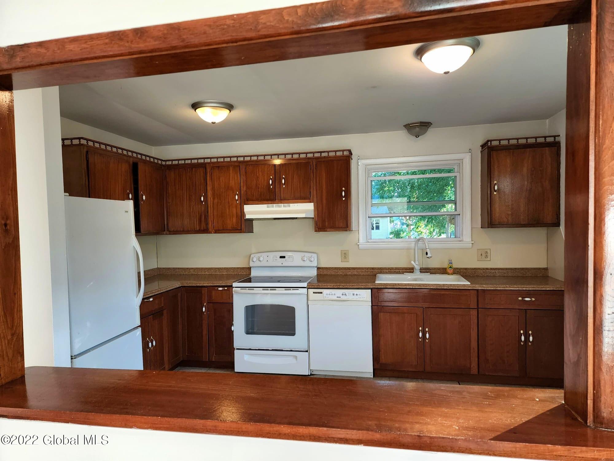 11 Lansing Road North Colonie, NY 12304 - Photo 5 of 24 296082648_1218935888930486_2319526555398