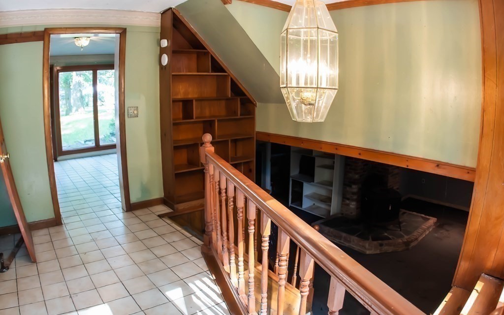 47 Craig Street Springfield, MA 01108 - Photo 4 of 18 a view of entryway