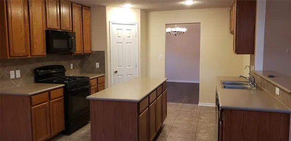 $2,100 | 9923 Yearling Place, Conroe, TX 77385