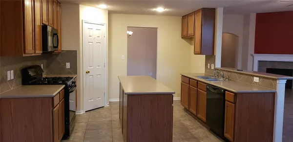 $2,100 | 9923 Yearling Place, Conroe, TX 77385