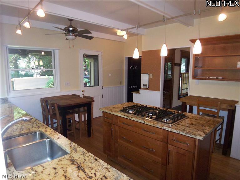1803 Radnor Road Cleveland, OH 44118 - Photo 10 of 19