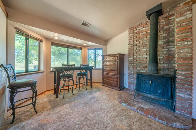 $629,500 | 8688 Camino Del Arroyo, Palo Cedro, CA 96073