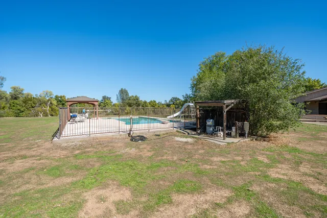 $629,500 | 8688 Camino Del Arroyo, Palo Cedro, CA 96073