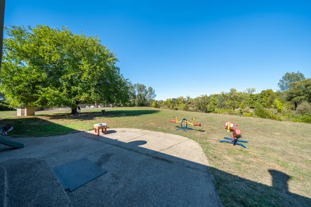 $629,500 | 8688 Camino Del Arroyo, Palo Cedro, CA 96073